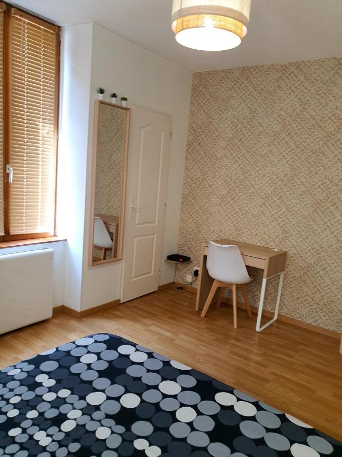Appartement Cosy Entier, Parking Gratuit Dans La Rue Діжон Екстер'єр фото